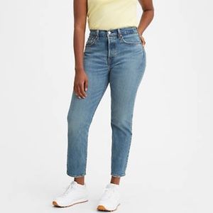 Levi’s Wedgie Ankle Jeans